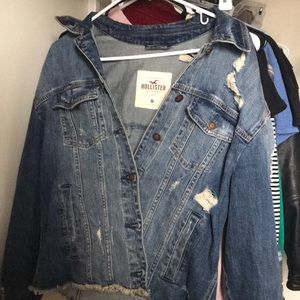 Distressed denim jacket (oversized)